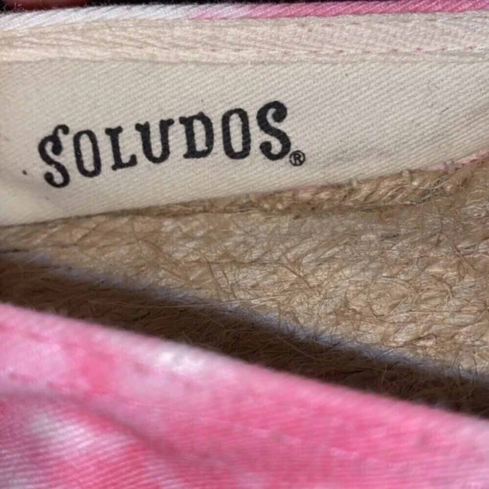 SOLUDOS size 9 pink tie dye slip on espadrilles